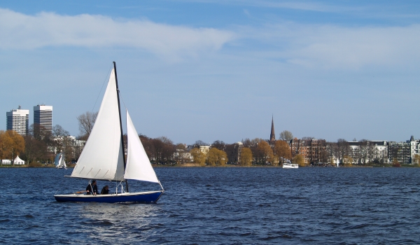 navegar hamburgo hanseatica ciudad velero barco