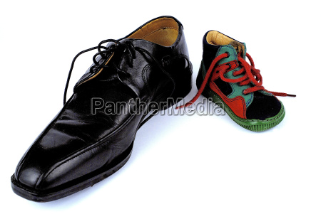 Zapato grande y pequeño - Foto archivo #666841 | Agencia stock PantherMedia