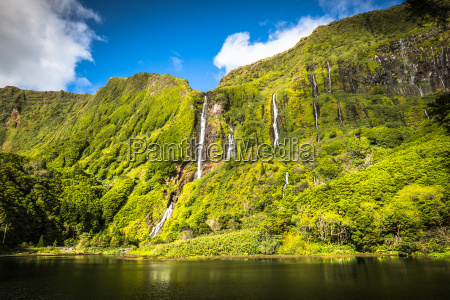 Paisaje de azores en la isla de Flores. Cascadas en - Stockphoto #24823712  | Agencia de stock PantherMedia