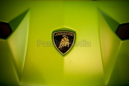 Lamborghini logo on a car - Derechos gestionados imágen #30941571 | Agencia  de stock PantherMedia